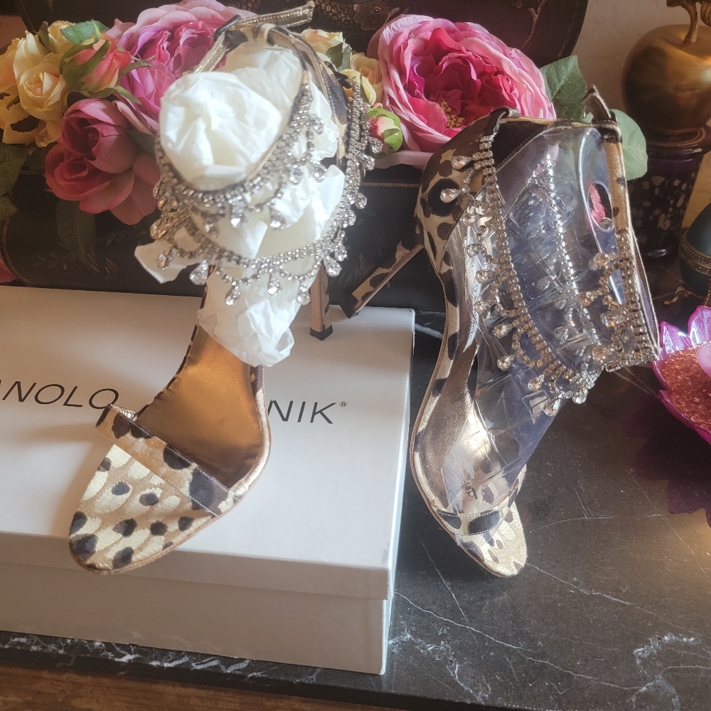 Brand New RARE Manolo Blahnik Jeweled Houristra Strappy Sandals - Picture 13 of 16